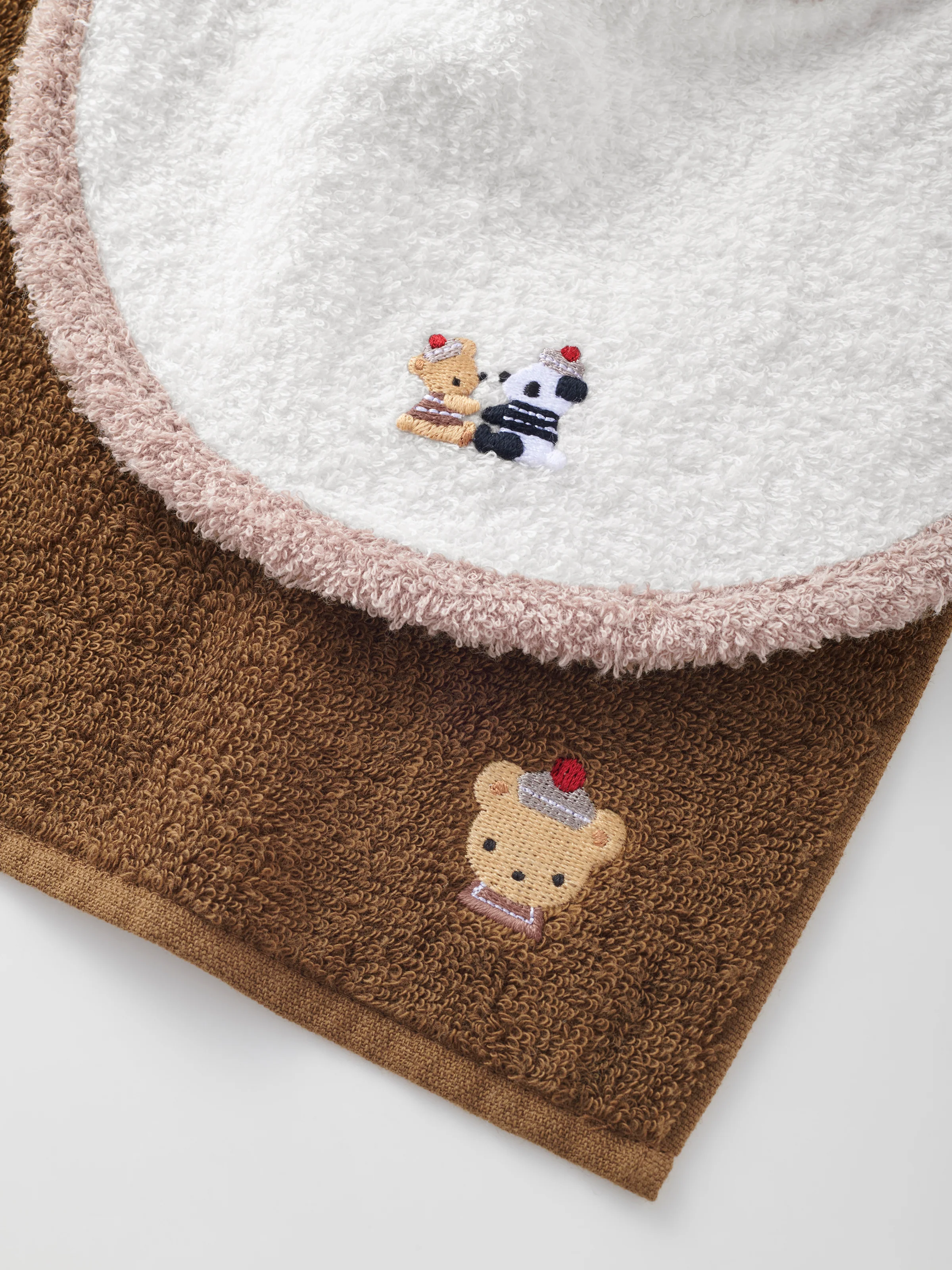 スタイとマスコットとタオルハンカチのセット - Image 4