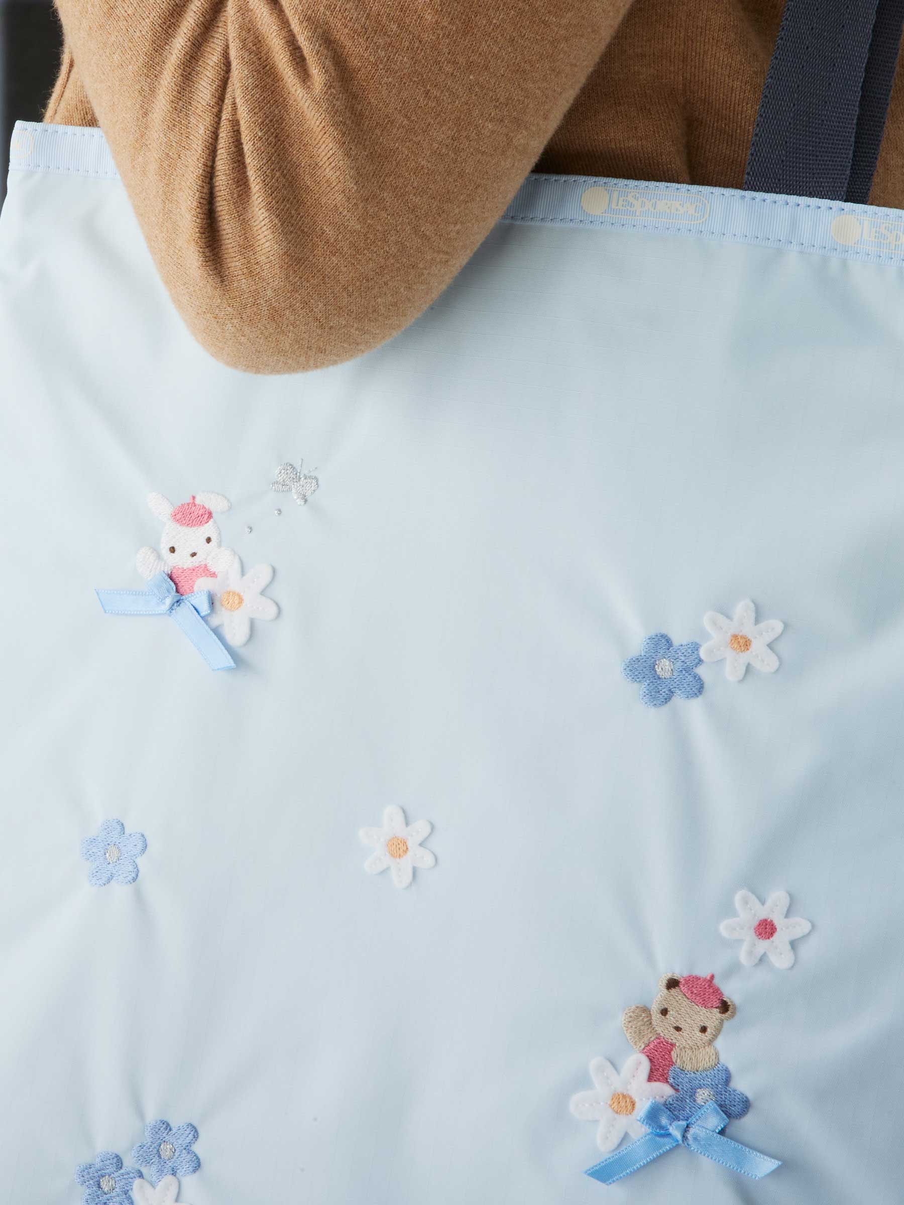 トートバッグ〈LeSportsac × familiar〉 - Image 4